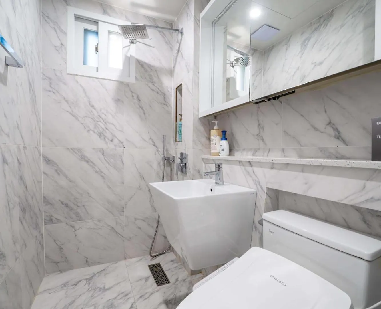 Stunning Luxury Apartment Сеул