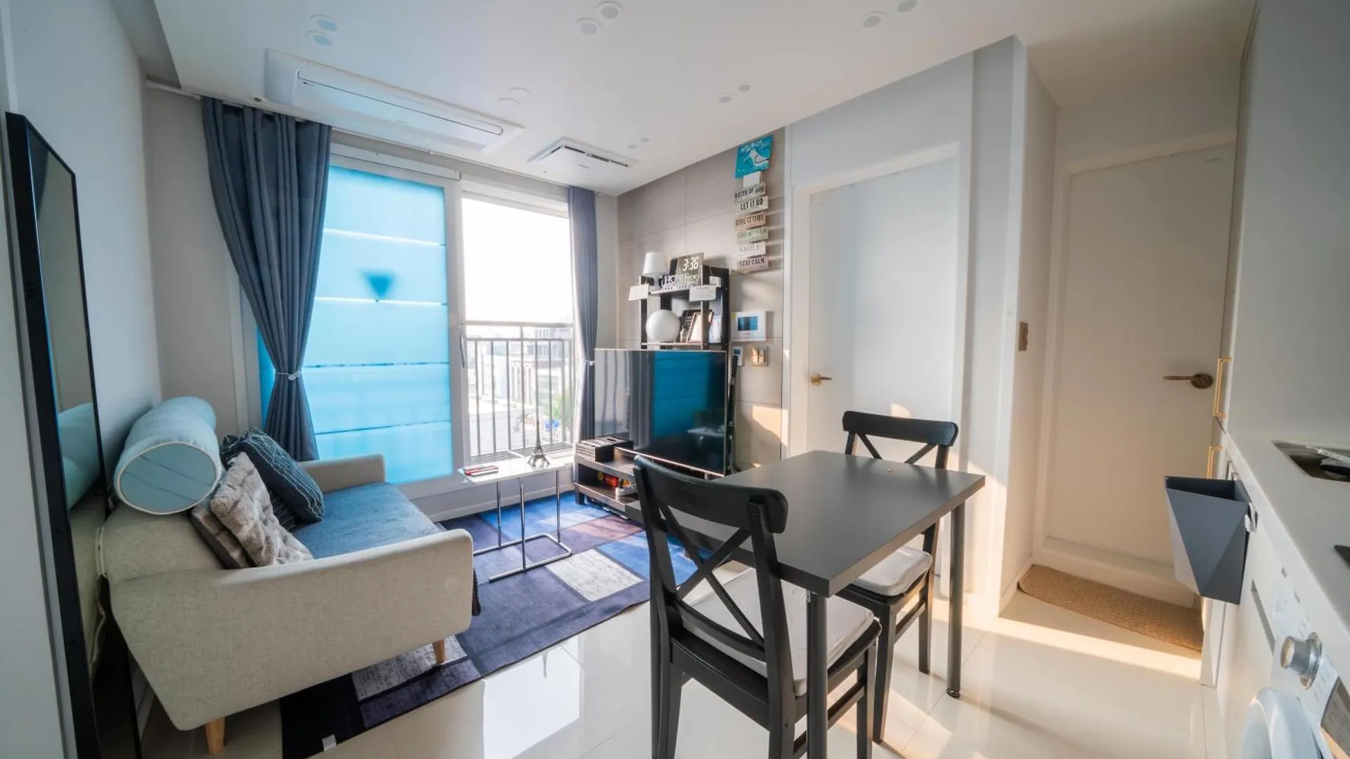 Stunning Luxury Apartment Сеул