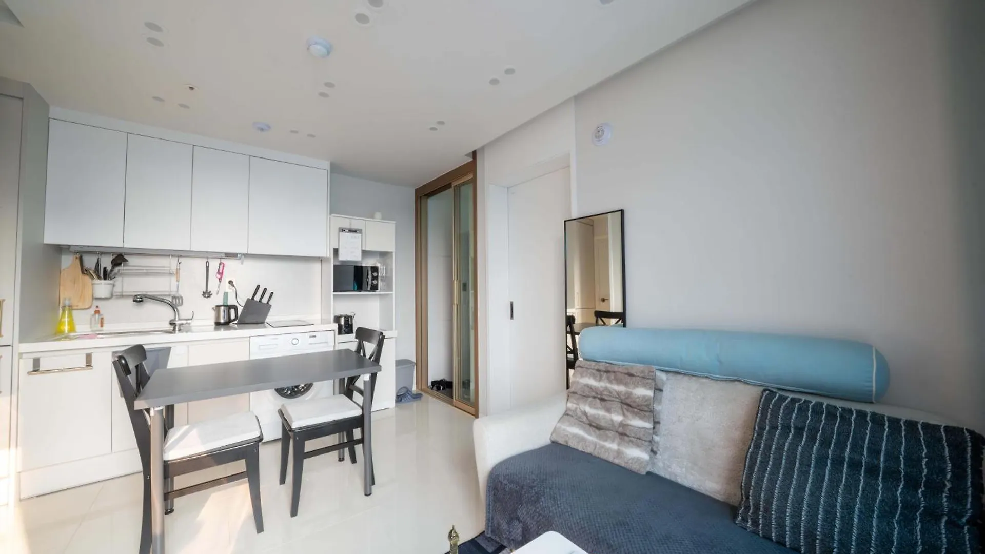 Stunning Luxury Apartment Сеул